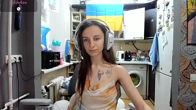  Nika Kik online show from 11, 4, 2026