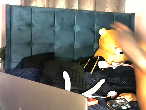 Snapshot of Petite_lexii chatting on 12, 11, 2025 Petite lexii online show from 12, 11, 2025