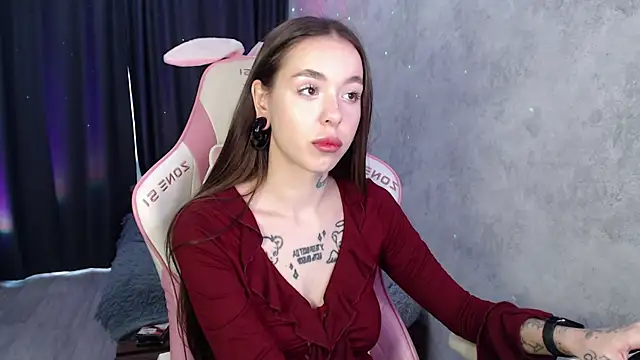 Snapshot of naughty_dakota chatting on 9, 9, 2025 naughty dakota online show from 9, 9, 2025