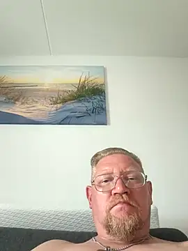 Snapshot of Pol1074 chatting on 31, 7, 2026 Pol1074 online show from 31, 7, 2026