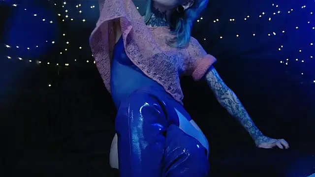 Littlespacemouse online show from 30, 11, 2025