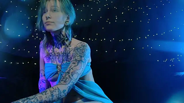 Littlespacemouse online show from 22, 12, 2025