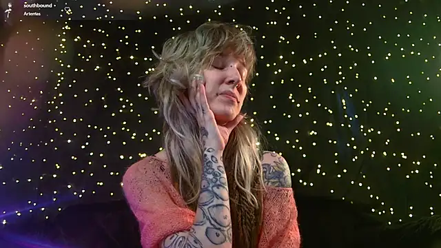 Littlespacemouse online show from 22, 4, 2026