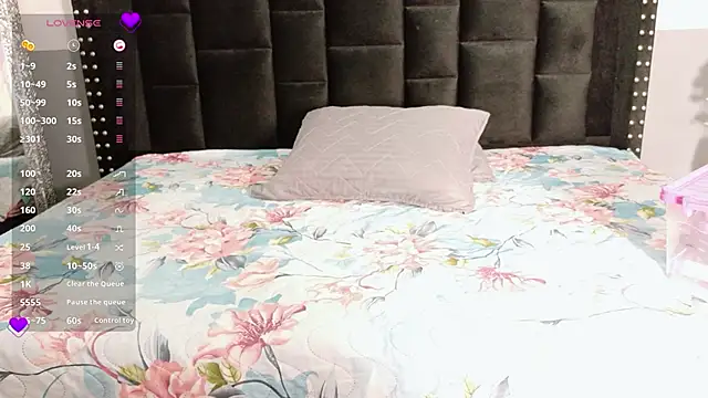 kinkyhousewifee online show from 30, 11, 2025