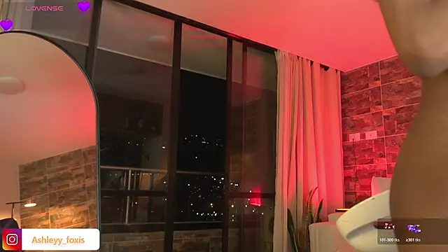 Ashleey Fox online show from 6, 3, 2026