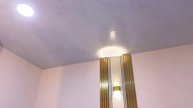 Emmaa Blonde online show from 2, 3, 2025