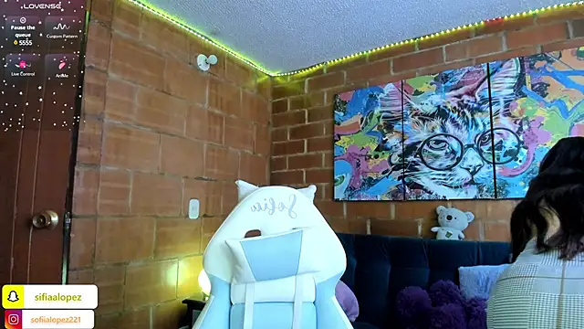 Snapshot of sofiaalopez2 chatting on 4, 2, 2025 sofiaalopez2 online show from 4, 2, 2025