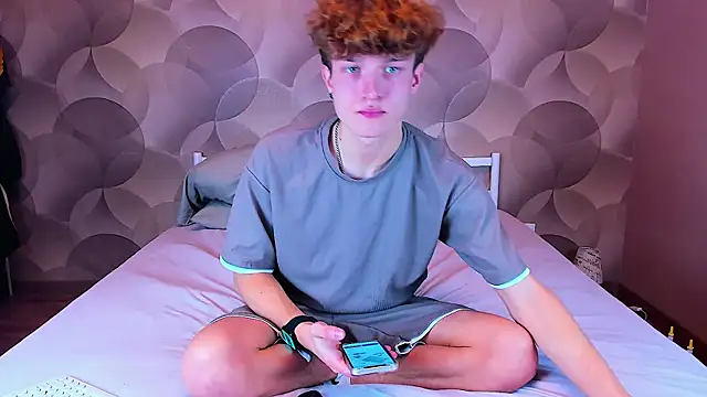 Ian Flor online show from 1, 12, 2025