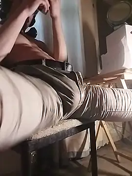 Snapshot of bigdickbulge28 chatting on 18, 6, 2026 bigdickbulge28 online show from 18, 6, 2026
