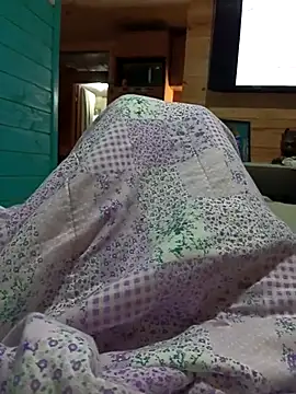 Snapshot of 19suhh chatting on 8, 3, 2026 19suhh online show from 8, 3, 2026