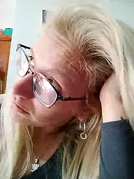 rusher27 online show from 10, 9, 2025