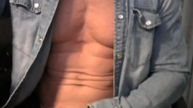 Snapshot of jeans466 chatting on 5, 6, 2026 jeans466 online show from 5, 6, 2026