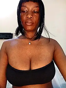 Ayrella02 online show from 10, 5, 2026