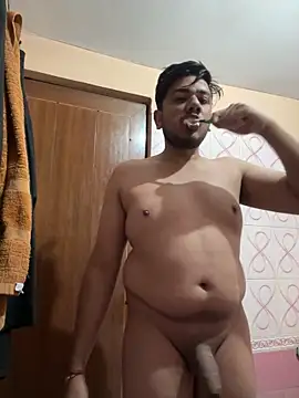 Snapshot of NakedPlayBoy chatting on 1, 1, 2025 NakedPlayBoy online show from 1, 1, 2025