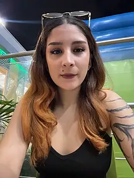 Snapshot of Mon_Cherry chatting on 2, 4, 2026 Mon Cherry online show from 2, 4, 2026
