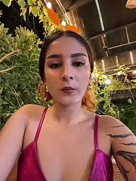 Mon Cherry online show from 15, 10, 2025