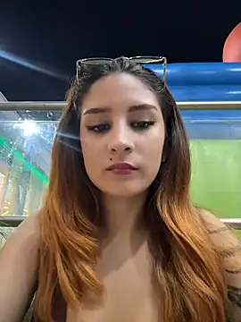 Snapshot of Mon_Cherry chatting on 31, 3, 2026 Mon Cherry online show from 31, 3, 2026