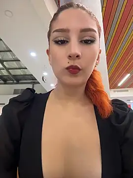 Snapshot of Mon_Cherry chatting on 31, 5, 2026 Mon Cherry online show from 31, 5, 2026