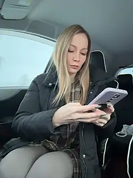 Snapshot of LavenderHot chatting on 25, 11, 2025 LavenderHot online show from 25, 11, 2025