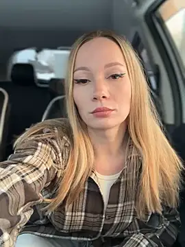 Snapshot of LavenderHot chatting on 16, 11, 2025 LavenderHot online show from 16, 11, 2025