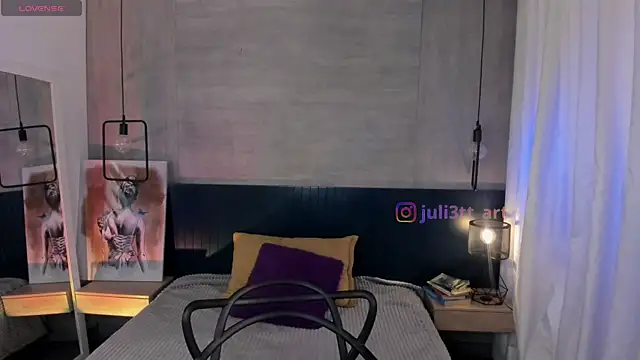 Snapshot of _julietta chatting on 7, 5, 2026 julietta online show from 7, 5, 2026