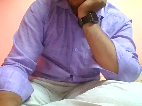 naughtymike0007 online show from 10, 3, 2026