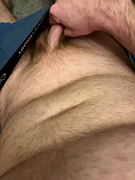 Straightlad95 online show from 1, 12, 2025