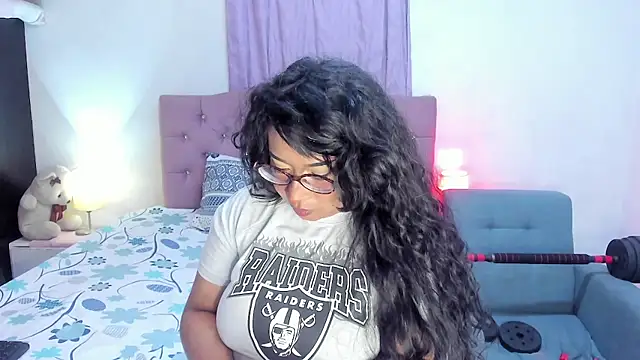 Latinabombsheell online show from 24, 6, 2026