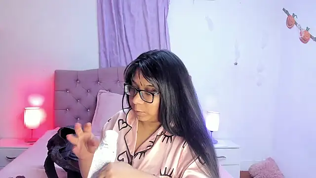 Latinabombsheell online show from 16, 10, 2025