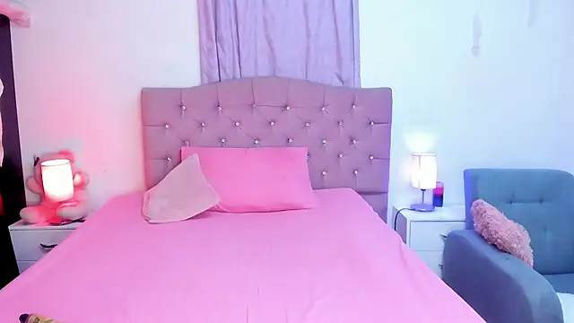 Latinabombsheell online show from 7, 2, 2026