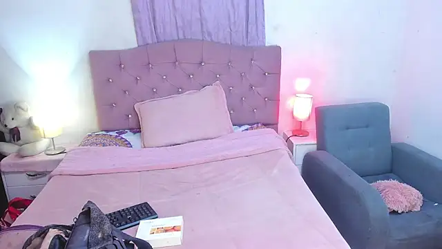 Snapshot of Latinabombsheell chatting on 30, 5, 2026 Latinabombsheell online show from 30, 5, 2026