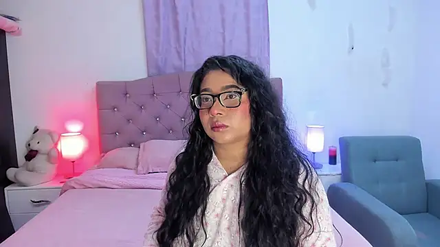 Latinabombsheell online show from 12, 1, 2026