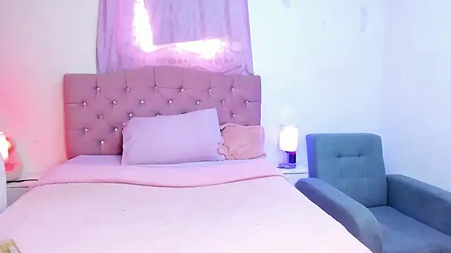 Latinabombsheell online show from 12, 2, 2026