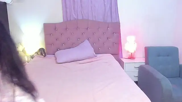 Latinabombsheell online show from 4, 4, 2026