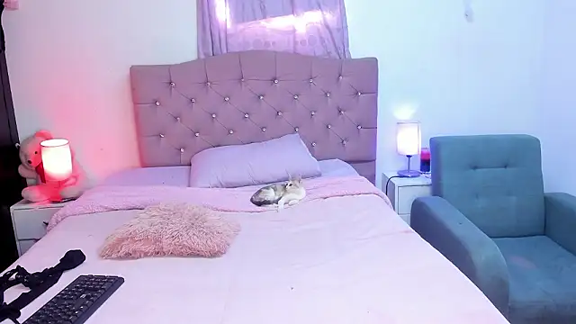 Latinabombsheell online show from 9, 2, 2026