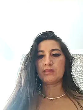 mature dollyy online show from 9, 5, 2026