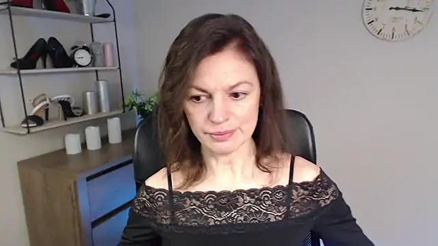 Snapshot of VivianWILD chatting on 6, 2, 2025 VivianWILD online show from 6, 2, 2025