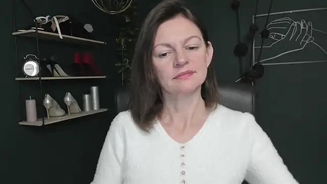 VivianWILD online show from 17, 10, 2025