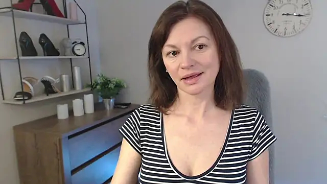 Snapshot of VivianWILD chatting on 7, 3, 2025 VivianWILD online show from 7, 3, 2025