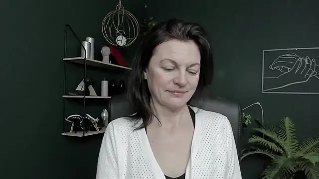 VivianWILD online show from 9, 3, 2026