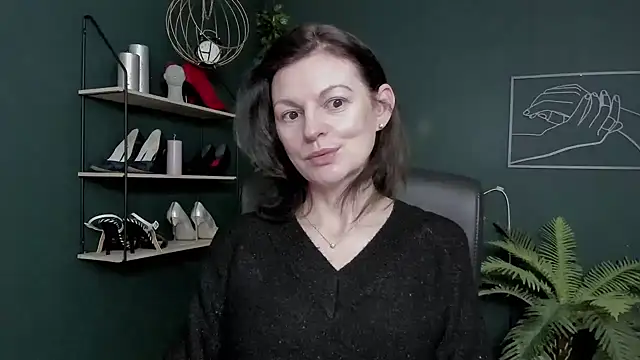 VivianWILD online show from 6, 3, 2026