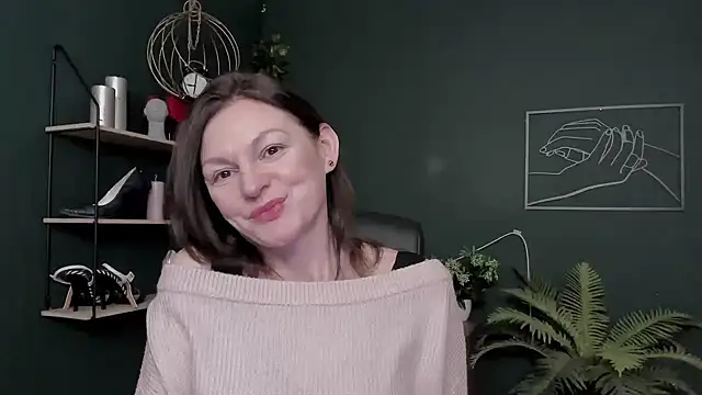 VivianWILD online show from 4, 2, 2026