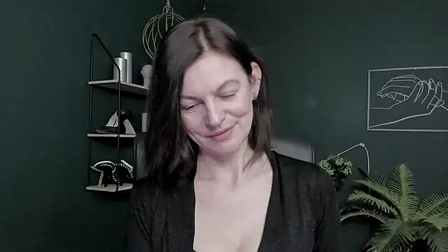 VivianWILD online show from 10, 3, 2026