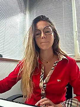 Snapshot of lucie_mehott chatting on 4, 6, 2026 lucie mehott online show from 4, 6, 2026