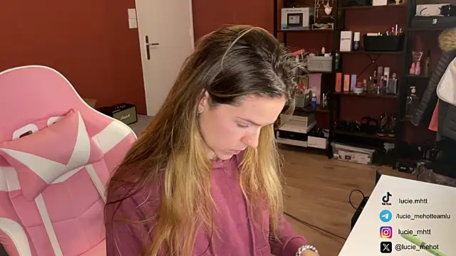 lucie mehott online show from 3, 12, 2024