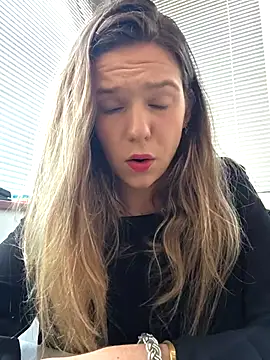 lucie mehott online show from 9, 3, 2026