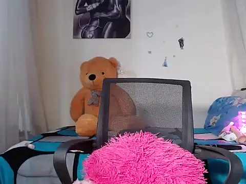 TeenieReeny online show from 16, 1, 2025