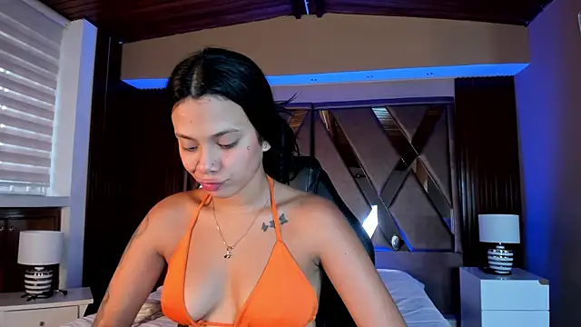 saracorraless online show from 21, 2, 2025