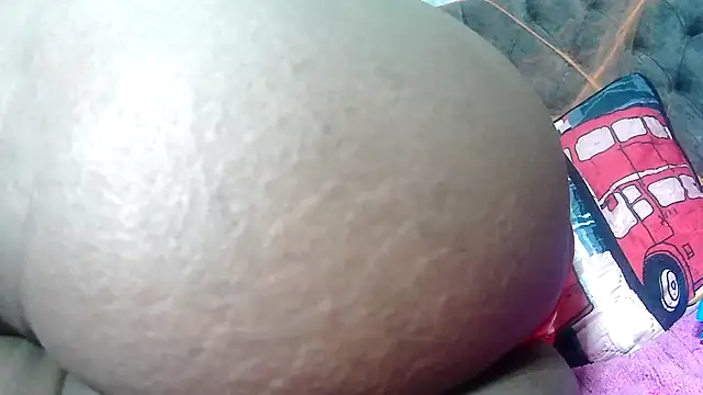 Snapshot of RACHELL__HOT chatting on 15, 10, 2025 RACHELL HOT online show from 15, 10, 2025