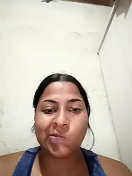 Giselabrunette25 online show from 2, 3, 2026